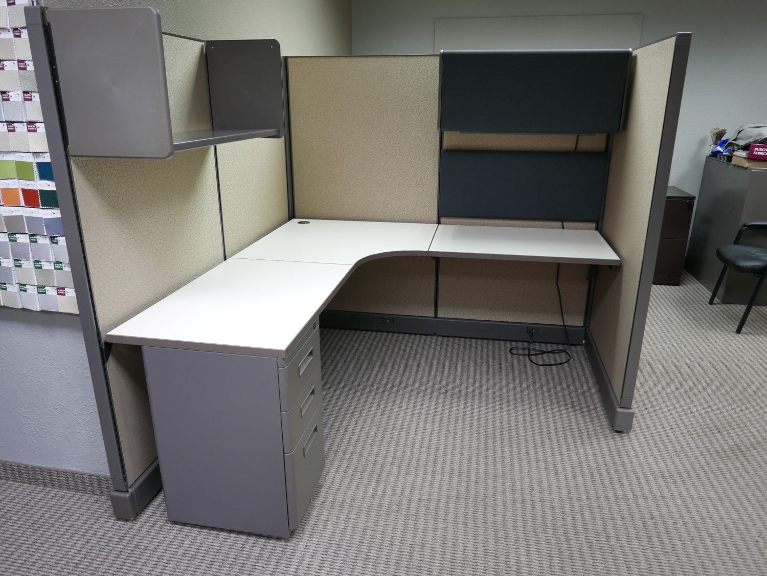 6x6 cubicles Herman Miller - Image 2